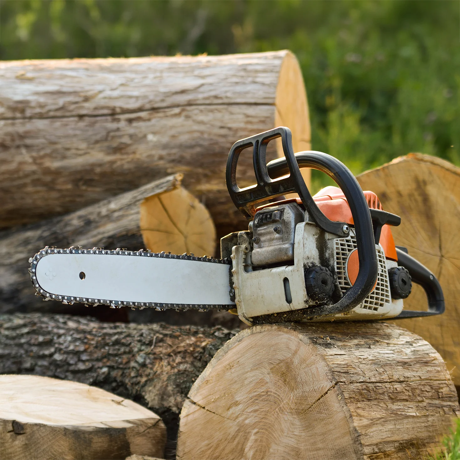chainsaw-that-stands-heap-firewood-yard