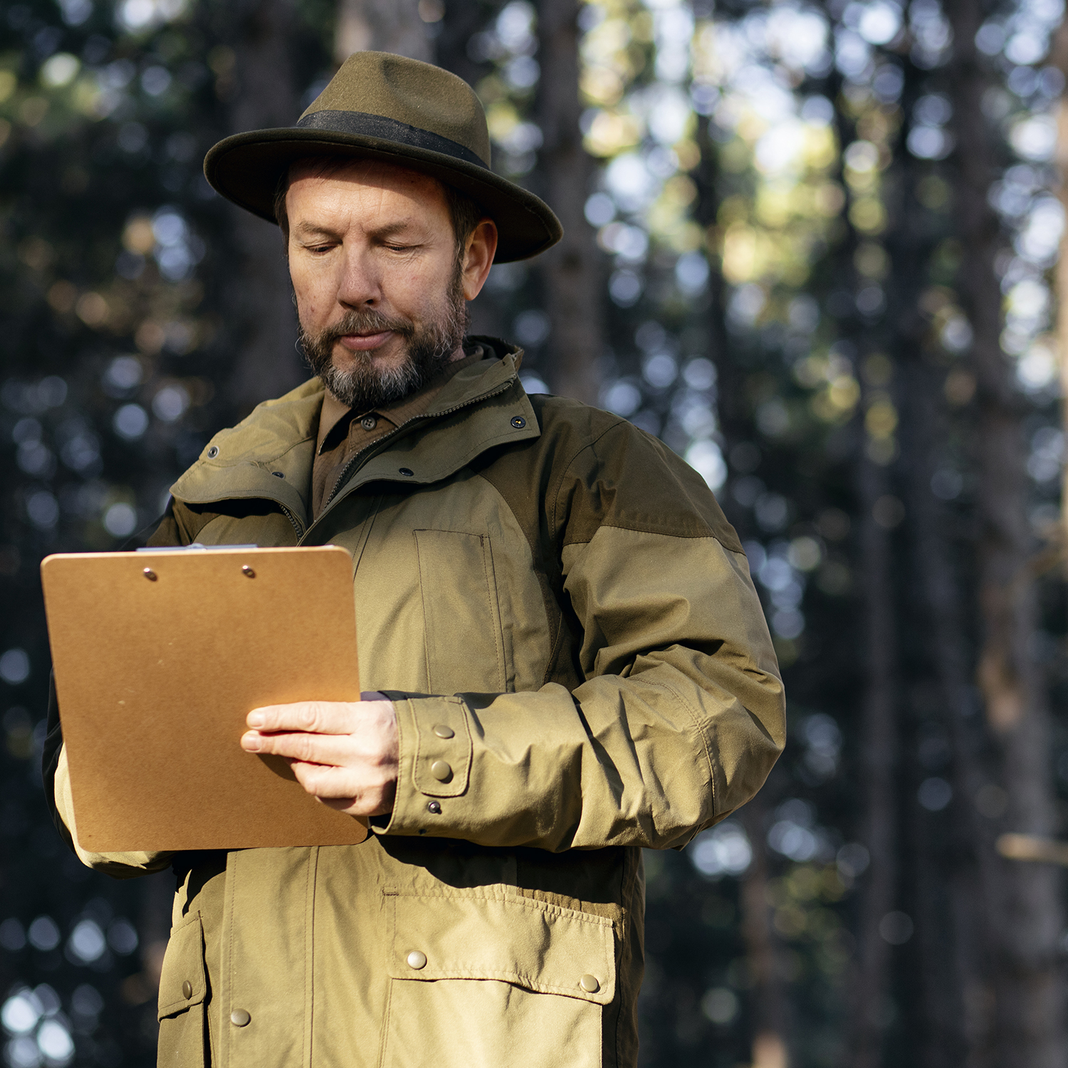 close-up-park-ranger-woods